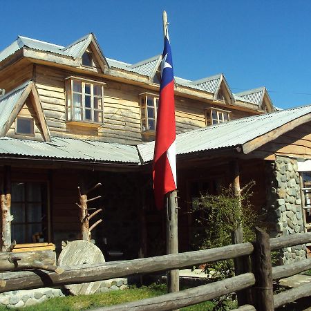 Hosteria Rayen La Junta Esterno foto